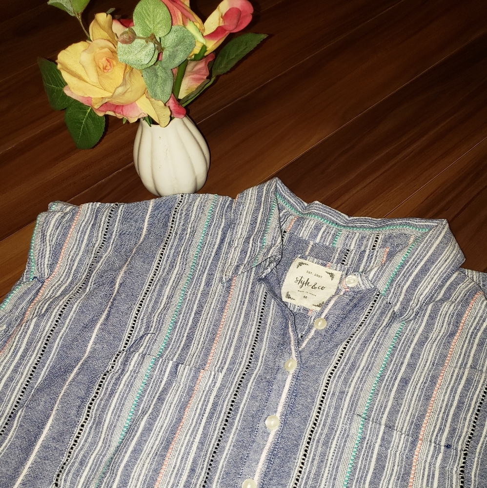 Blouse - Picture 2 of 6